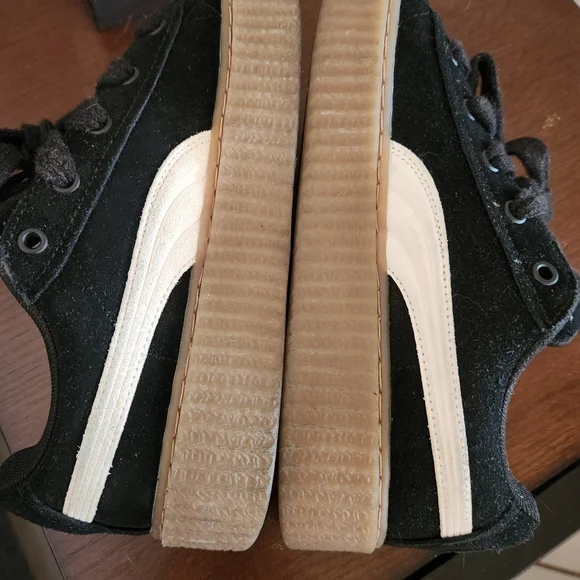 Puma x Fenty Black Suede Sneakers with White Stripe Size 7 Womens πHP X2 π - Picture 9 of 10